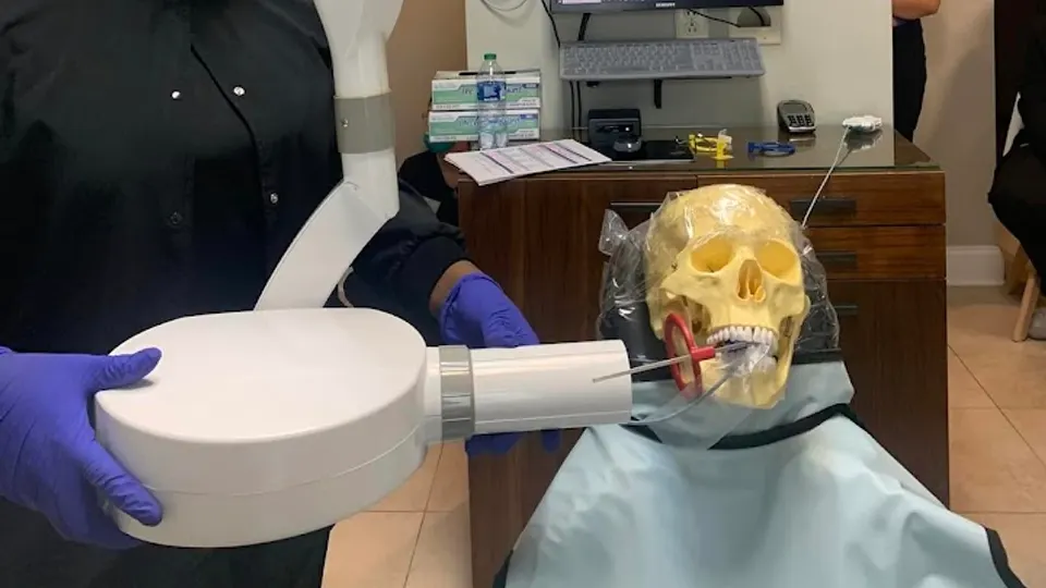 Accelerated Academy | Dental Assisting - Houma, LA - Vocational school in Houma, LA