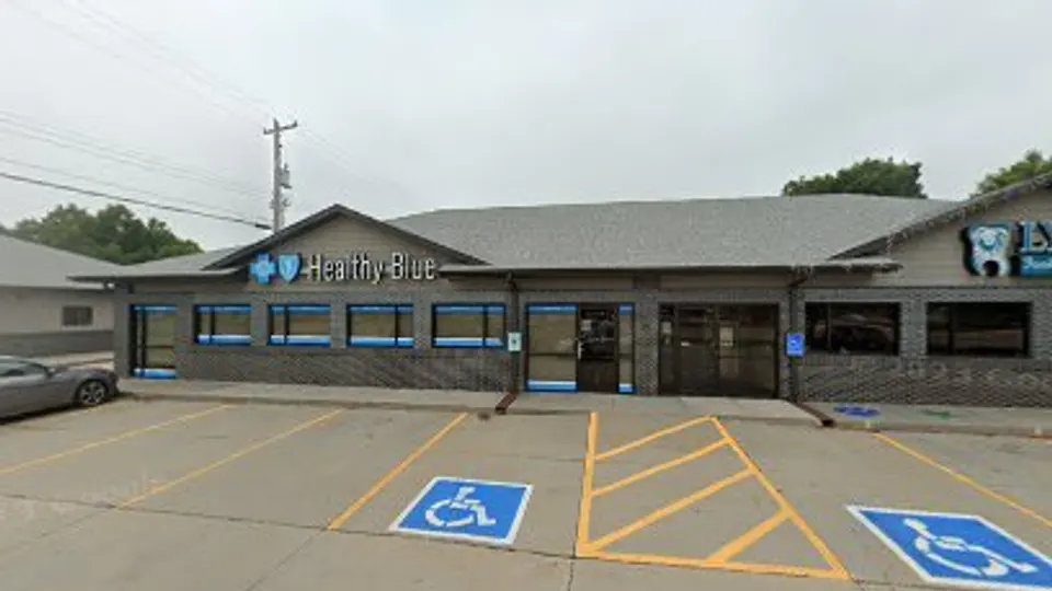 Alicia Lyon - Dentist in Kearney, NE