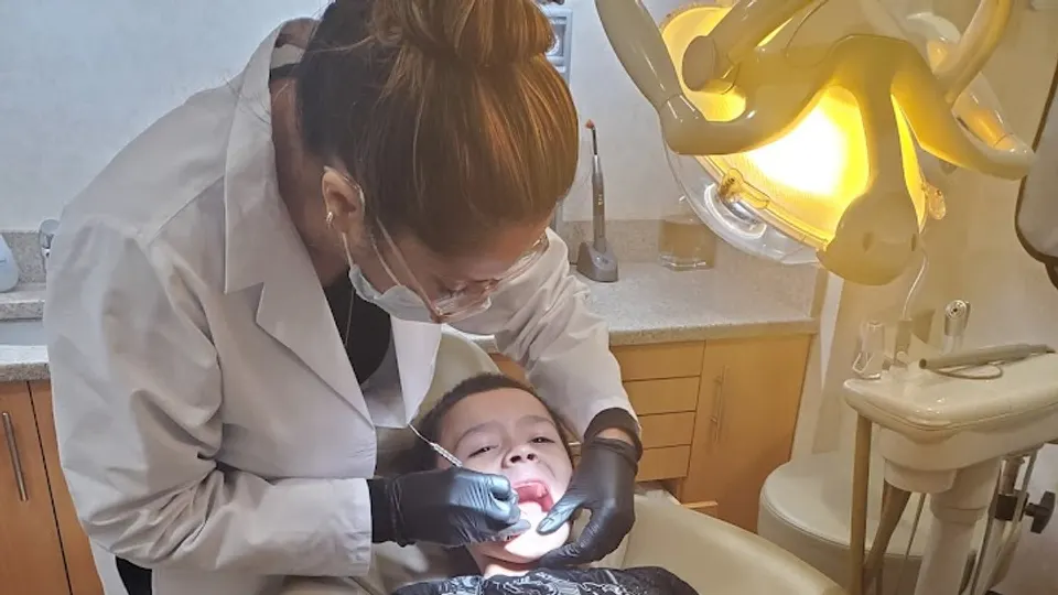 Amari Dentistry - Doctor in New York, NY