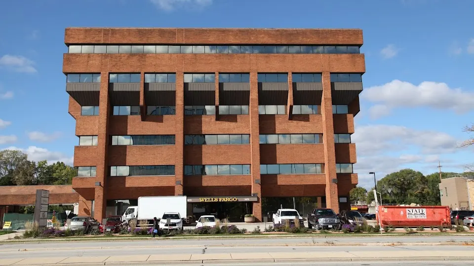 American Dental Professionals - Dentist in Milwaukee, WI