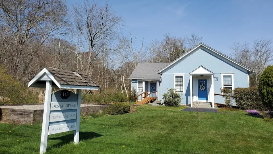 Bigg Smiles Dental - Dentist in North Kingstown, RI