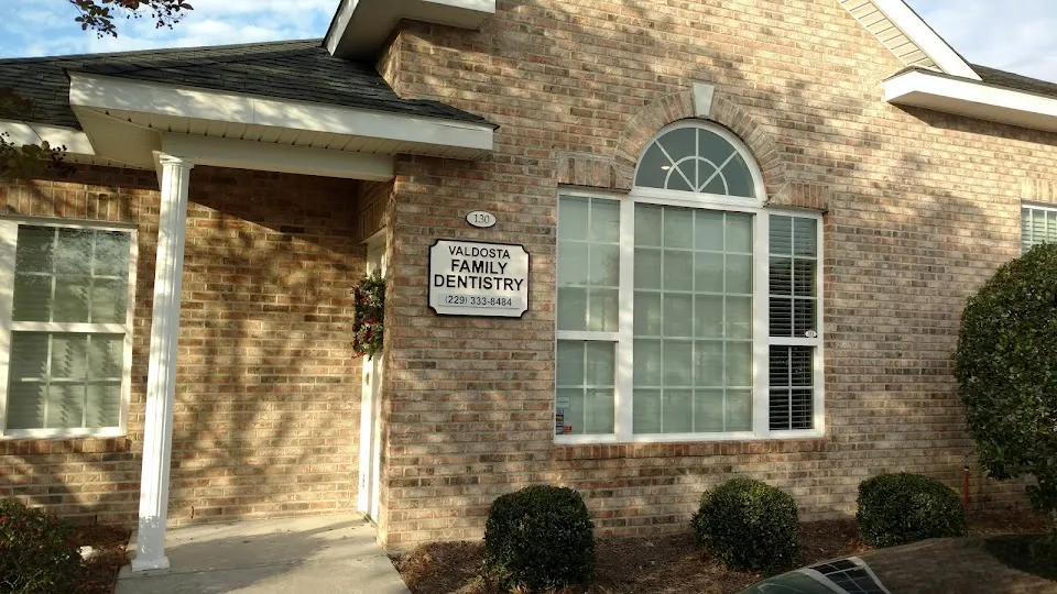 Black Jr Larry DDS - Dentist in Valdosta, GA
