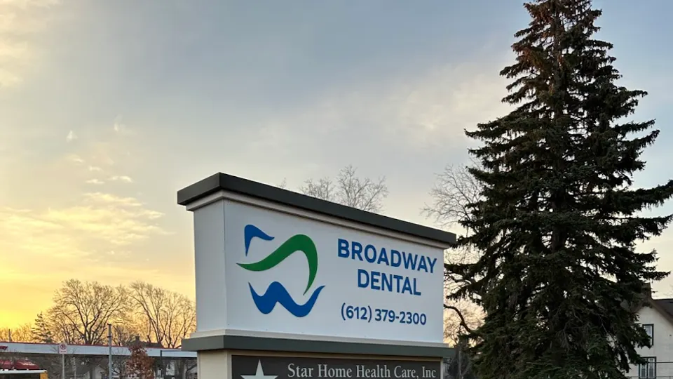Broadway Dental - Dental clinic in Minneapolis, MN