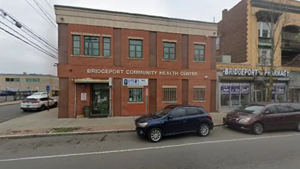 Bunn Teresa E DDS - Dentist in Bridgeport, CT
