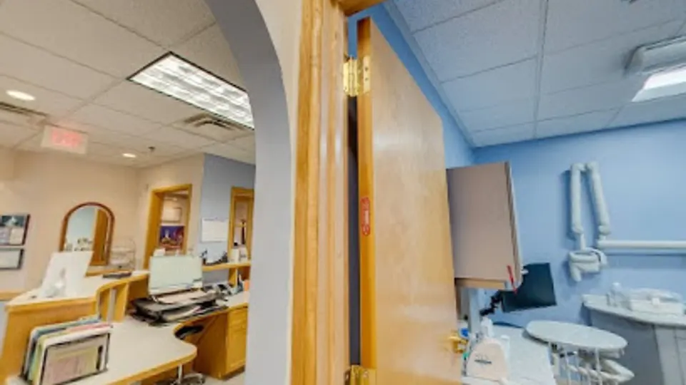 Champlain Smile Solutions - Dentist in South Burlington, VT
