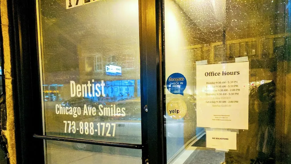 Chicago Ave Smiles - Dentist in Chicago, IL
