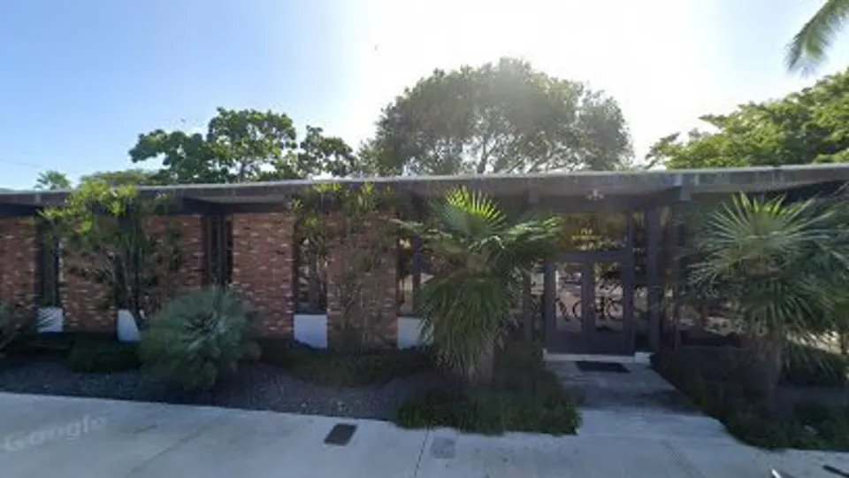Claude Harris DDS - Dentist in Key West, FL
