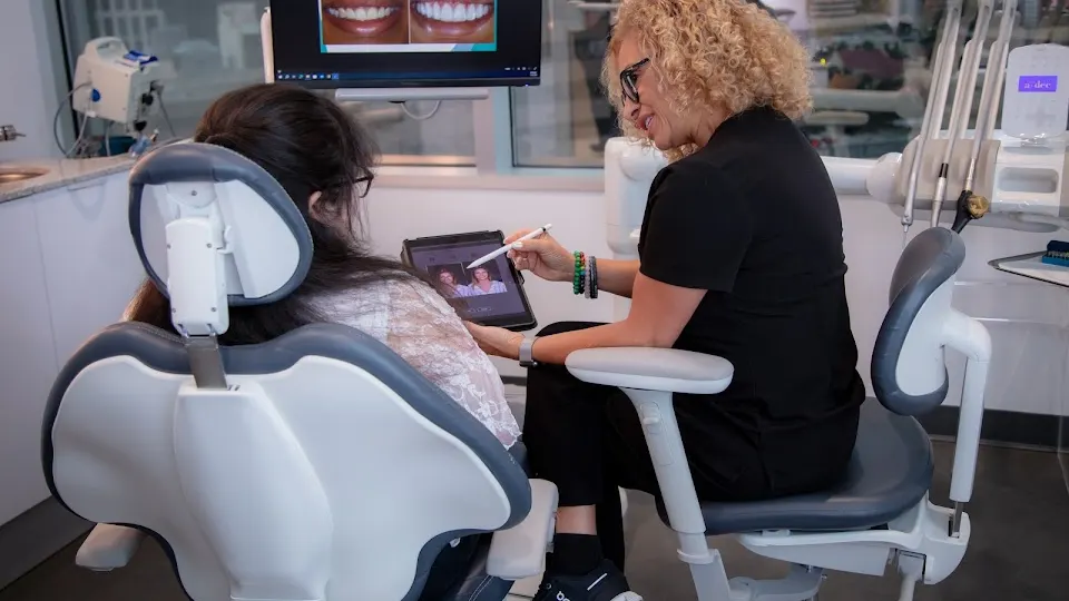 Cosmetic Dentists of Houston - Dentist in Houston, TX