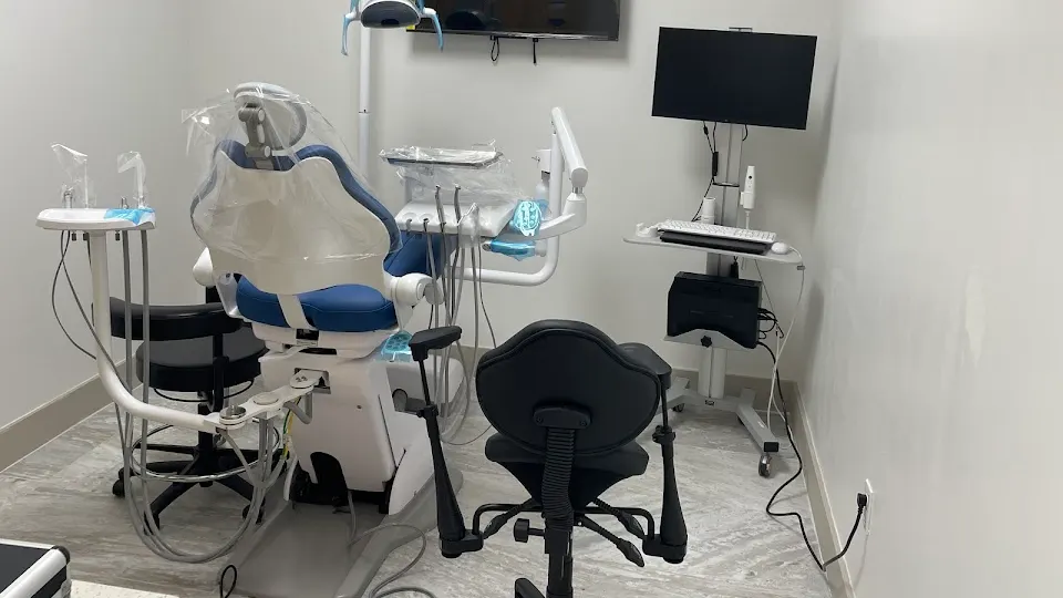 Cura Smiles - Dental clinic in Houston, TX