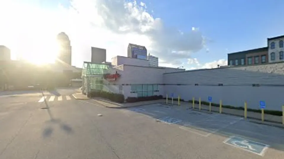 DENISTS - Dental clinic in Louisville, KY