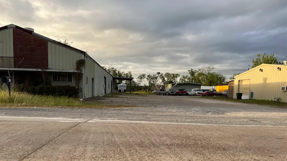 Dent Works Of Houma - Auto dent removal service in Houma, LA