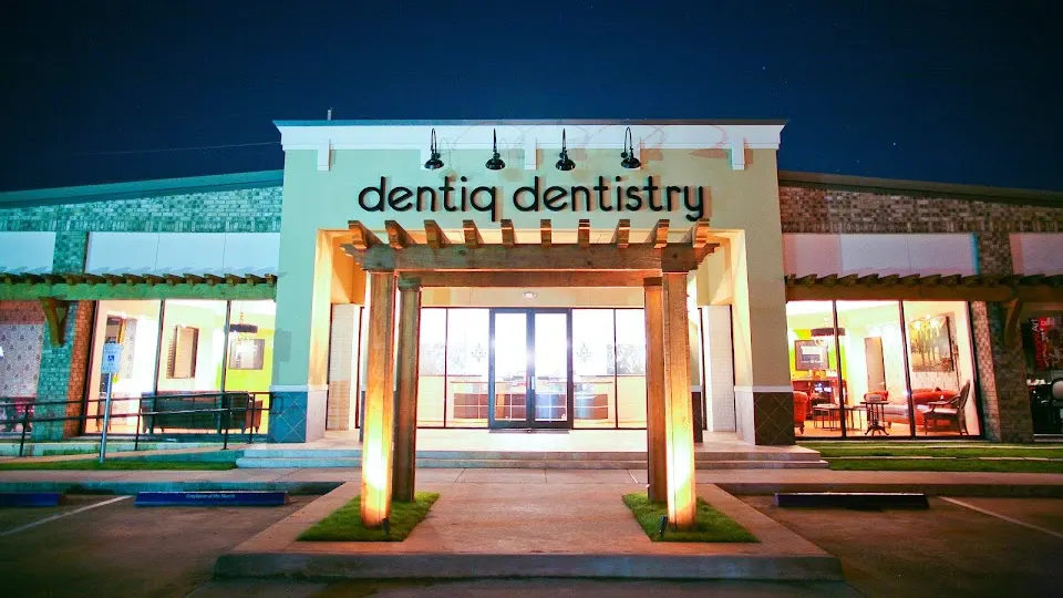 Dentiq Dentistry Houston - Dentist in Houston, TX