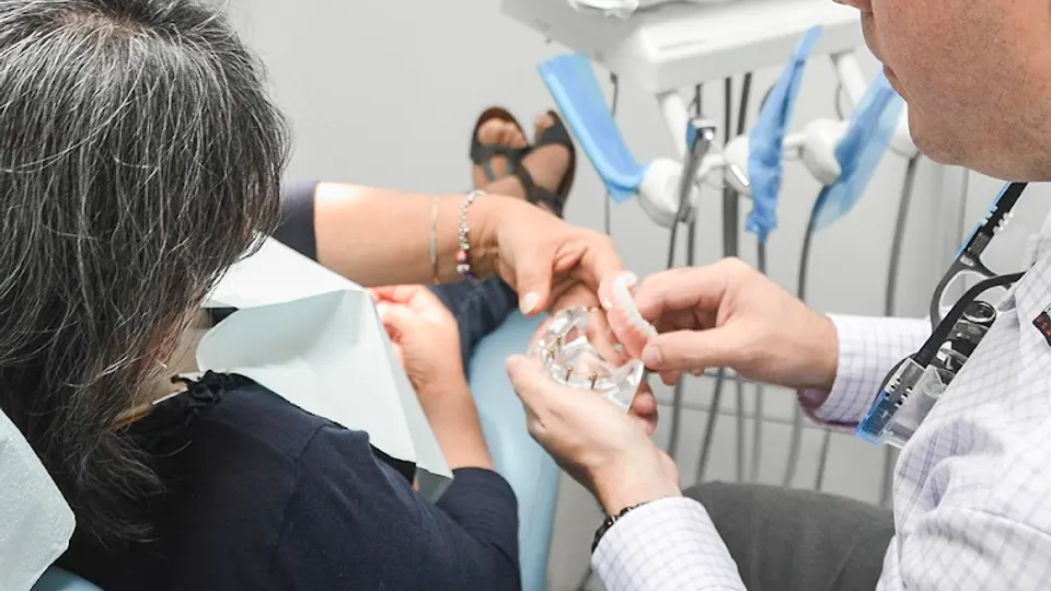 Dentist in Miami Dr. Eduardo Martinez, DMD PA - Dentist in Miami, FL