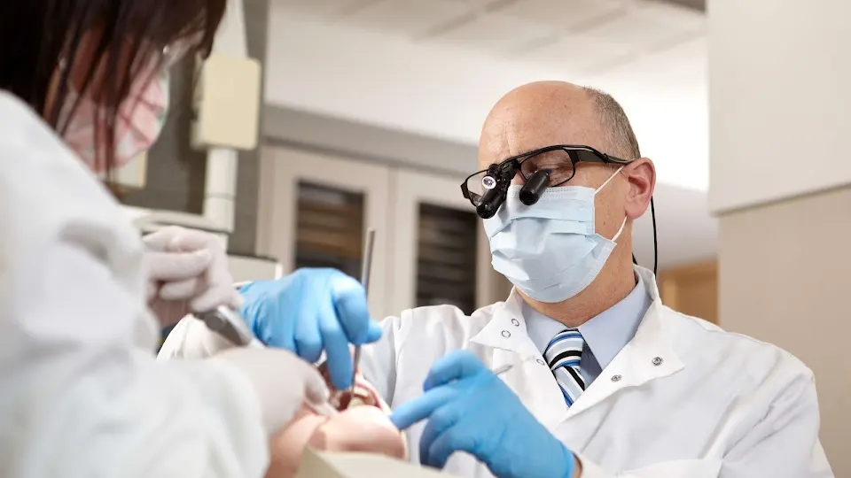 Downtown Dental Group - Dental clinic in Milwaukee, WI