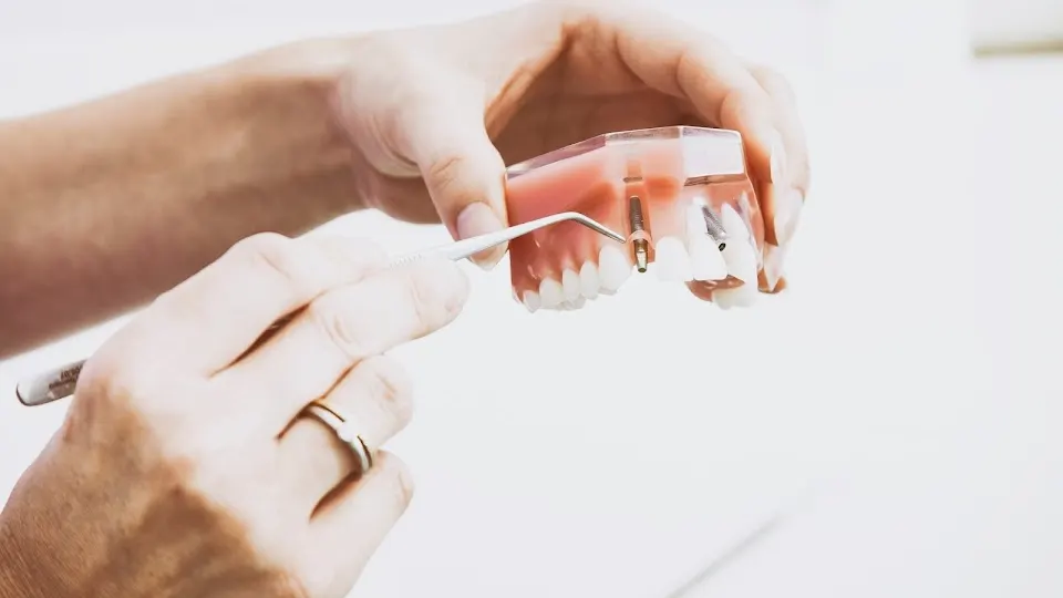 Dr. Arthur W. Grove, DDS - Dentist in Houston, TX