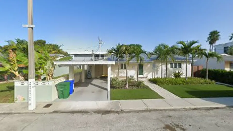 Dr. Clara Llodra - Dentist in Key West, FL