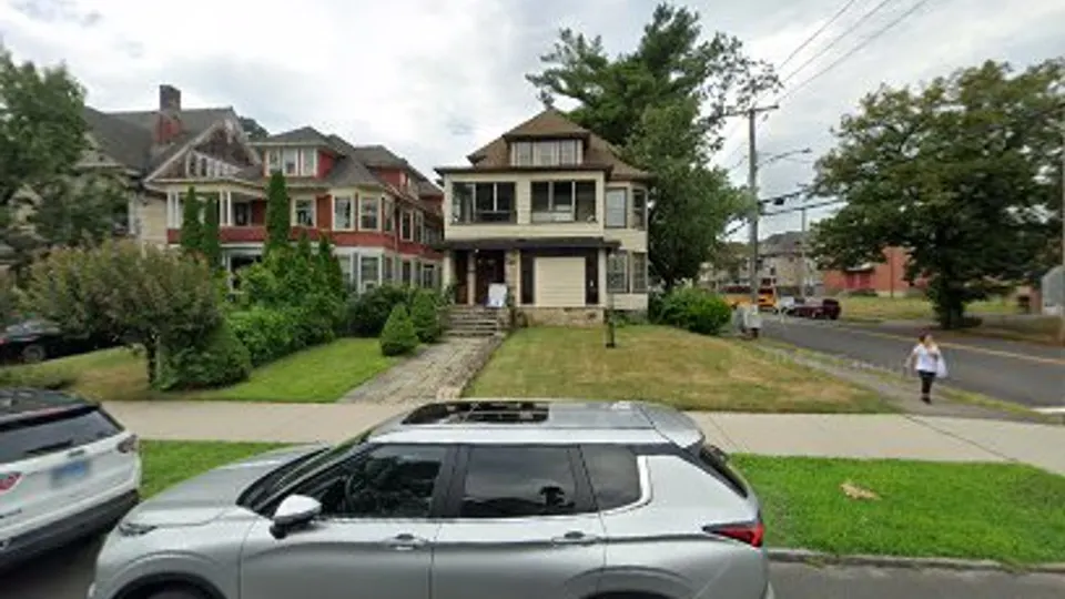 Dr. Ezro Leviyev, DDS - Dentist in Bridgeport, Connecticut