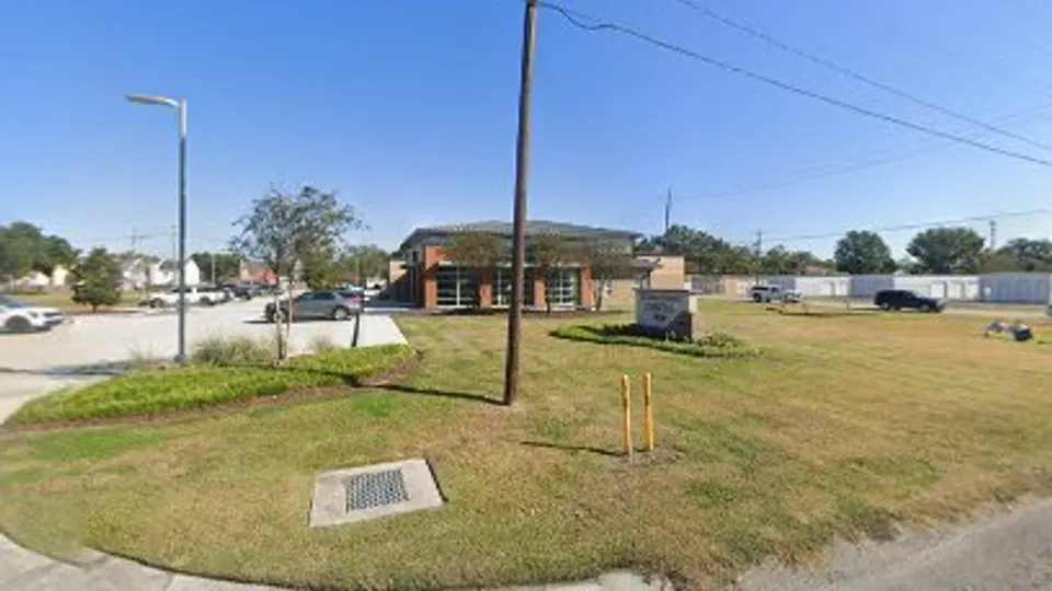 Dr. Lauri Daigle - Dentist in Houma, LA