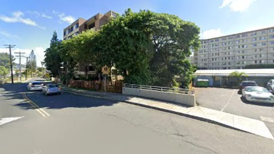 Dr Moria Amjadi dds - Dentist in Honolulu, HI