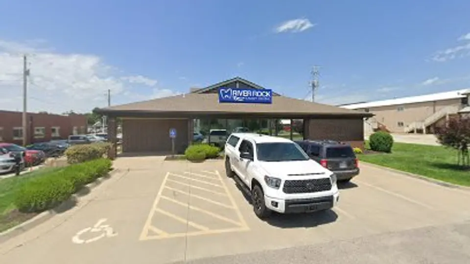 Dr. Richard R. Valbuena, DDS - Dentist in Lawrence, KS