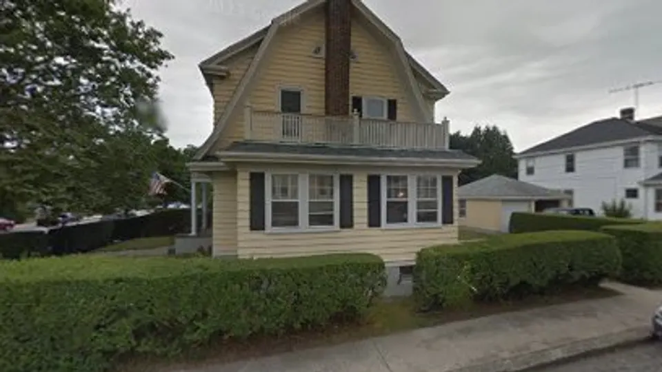 Dr. Wayne Labore And Associates - Doctor in Newport, RI