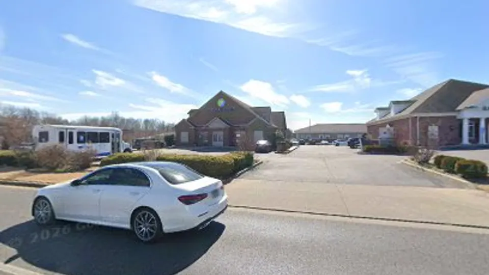 Dustin Jordan Hall - Dentist in Paducah, KY