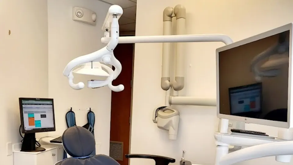 Ellui Dental Boston - Dentist in Boston, MA