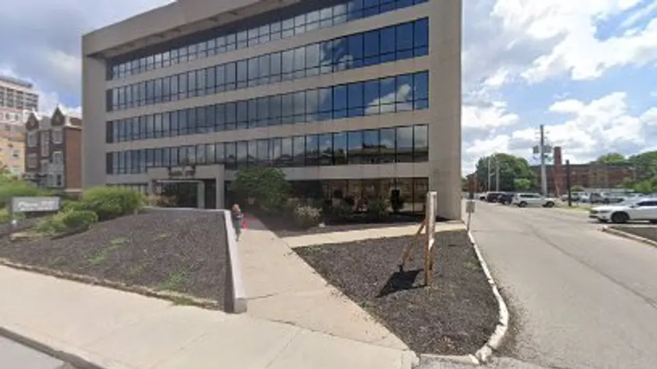 Family Dentistry: Davis Michael A DDS - Dentist in Indianapolis, IN
