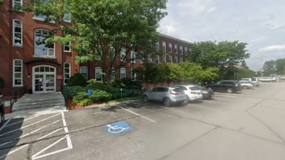 Ginnard Kelly M DDS. - Dentist in Manchester, NH
