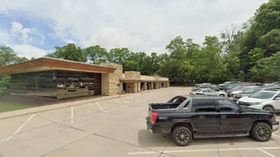Great River Oral & Maxillofacial Surgery: De Long Paul E DDS - Dentist in Dubuque, IA