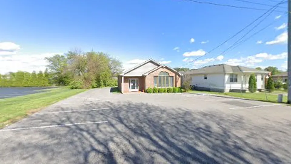 Hall Dustin DDS - Dentist in Paducah, KY