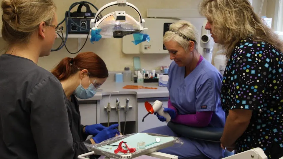 Hampton Dental Associates, SC - Dentist in Milwaukee, WI