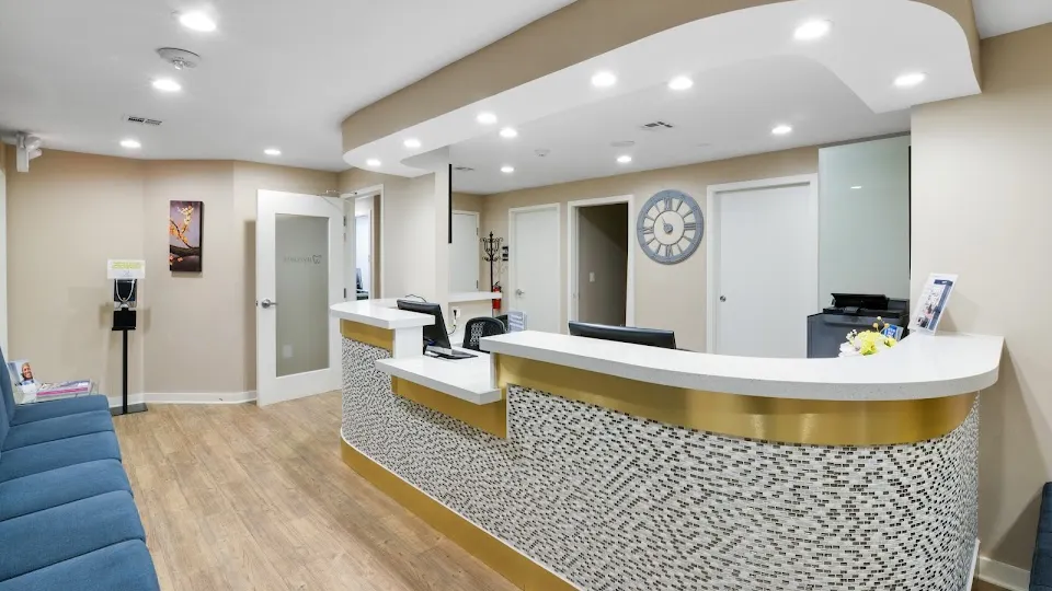 Happy Smile Dental & Associates LLC - Dentist in Newark, NJ