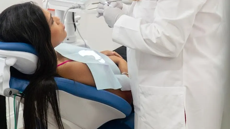Healthy Teeth Miami - Dentist in Miami, FL