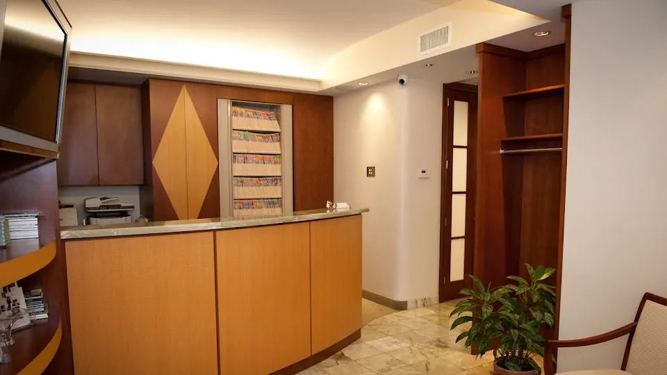 Helma Philips, DDS: Midtown Manhattan Dentistry - Dentist in New York, NY