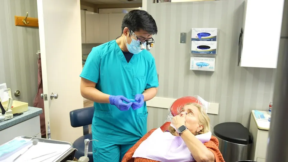 Hodosh Cosmetic & Implant Dentistry - Dentist in Providence, RI