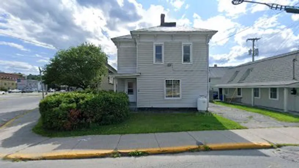 Illuzzi Frank DDS - Dentist in Barre, VT
