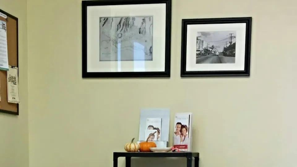 Kapahulu Dental Center - Dentist in Honolulu, HI