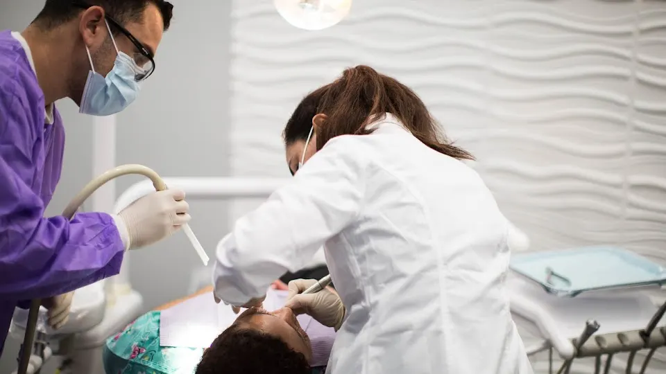 LA Dental Clinic - Cosmetic dentist in Los Angeles, CA
