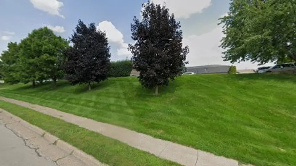 Lattner Michael DDS MS PC - Prosthodontist in Dubuque, IA