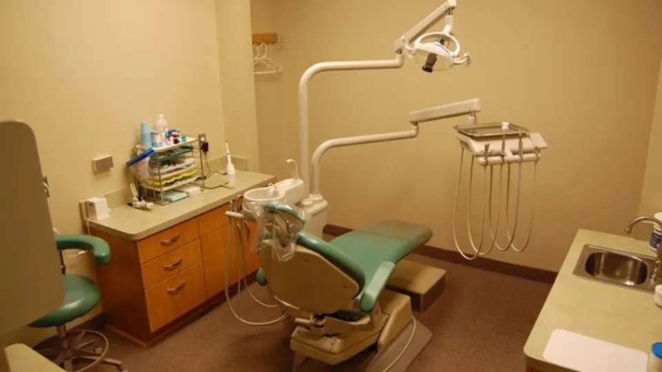Livingston Family Dentistry and Dental Implants - Dentist in Detroit, MI