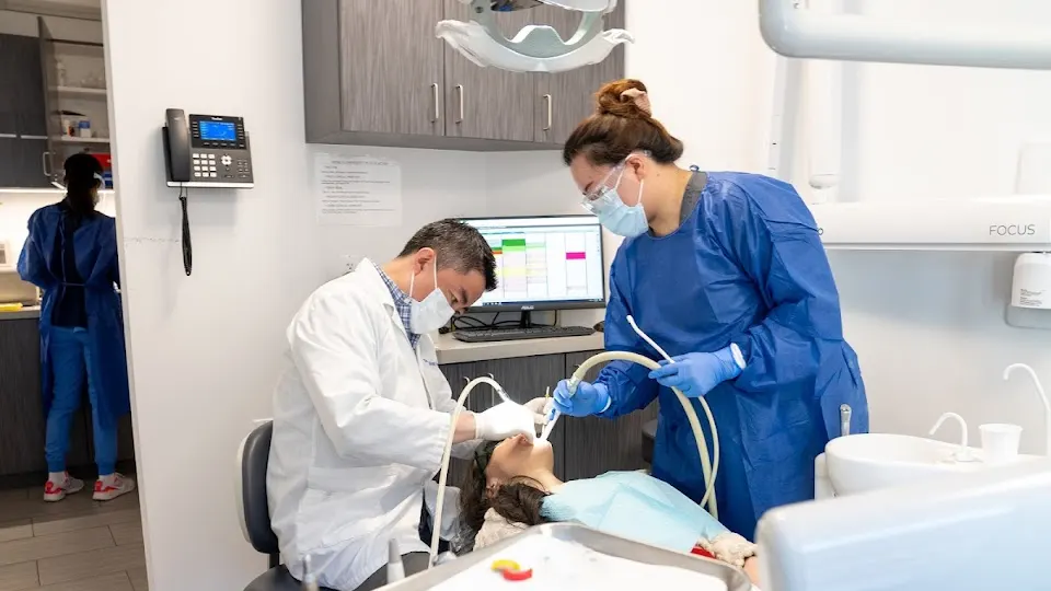 Midtown Dental Group Upper East Side - Dentist in New York, NY