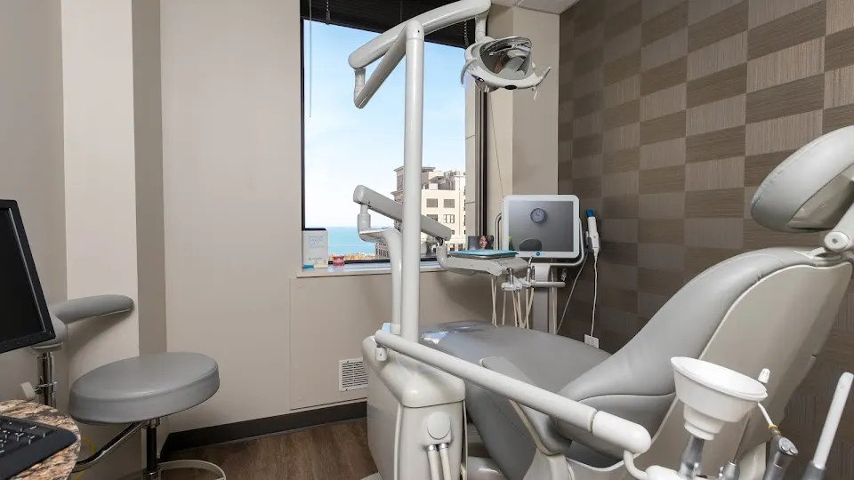 Millennium Park Smiles - Dentist in Chicago, IL