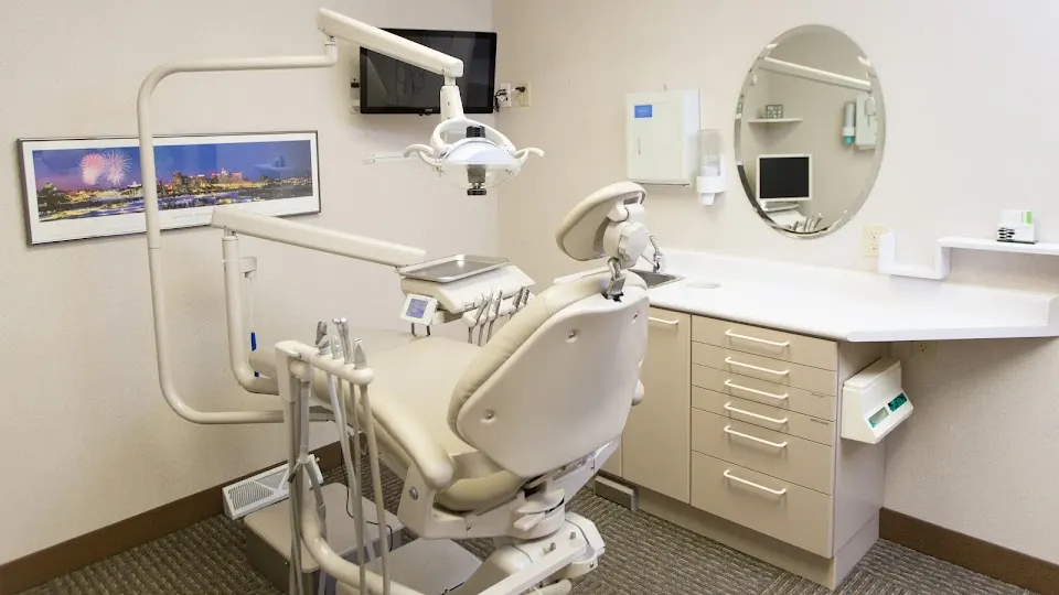 Park Dental Como Avenue - Dental clinic in St Paul, MN
