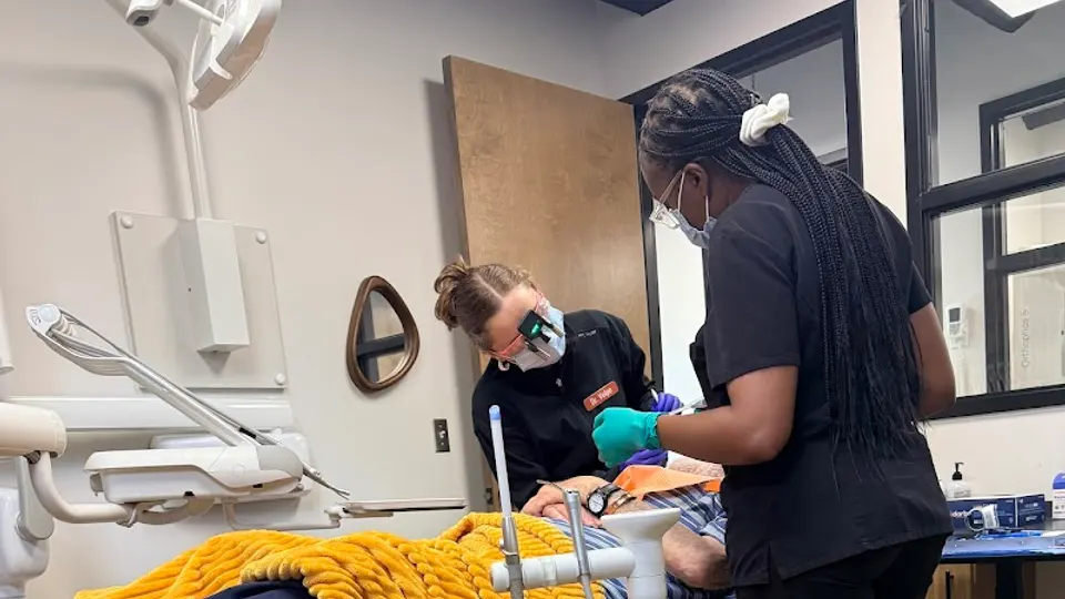 Perl Smile Co. - Dentist in Atlanta, GA