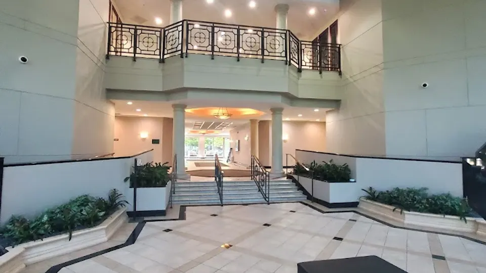 Pinehurst Centre - Business center in Virginia Beach, VA