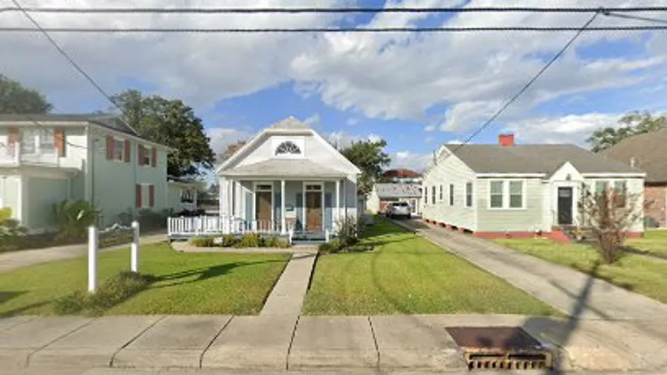 Pizzolatto Leonard J DDS - Dentist in Houma, LA