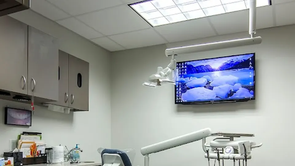 R. Lee Hinson Jr., DDS, PA - Dentist in Little Rock, AR