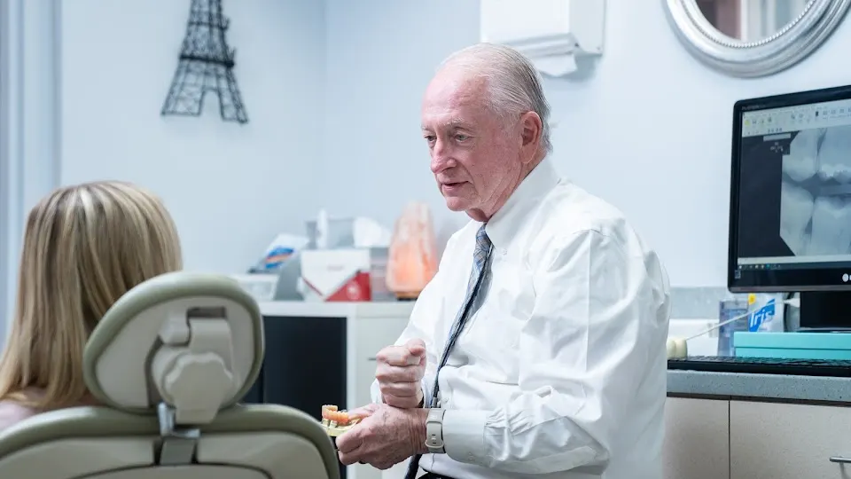 Sahara Family Dentistry - Dr. Ron Espinueva & Dr. Bob Earl - Dentist in Las Vegas, NV