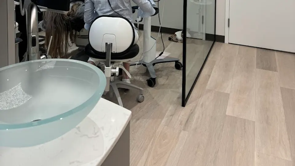 Seville Dental Aesthetics - Cosmetic dentist in Kansas City, MO